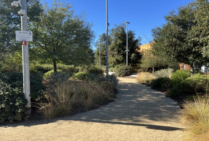 Meta rooftop walking path