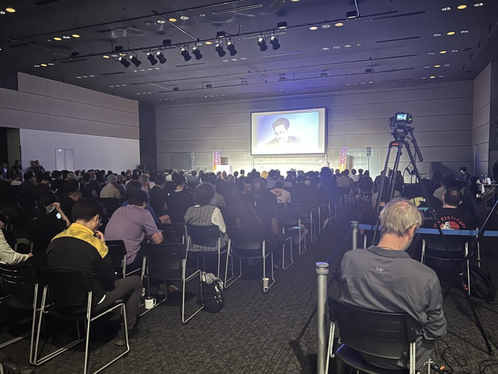 700 participants listening to Edward Snowden and Jack Dorsey’s talk