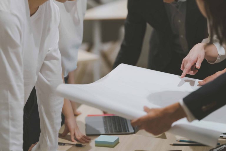 社員に利用されるデジタルワークスペースを導入するためにも、正しい導入手順を押さえておきましょう。