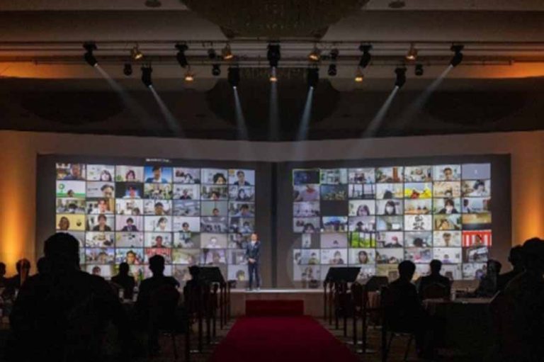 オンライン表彰式